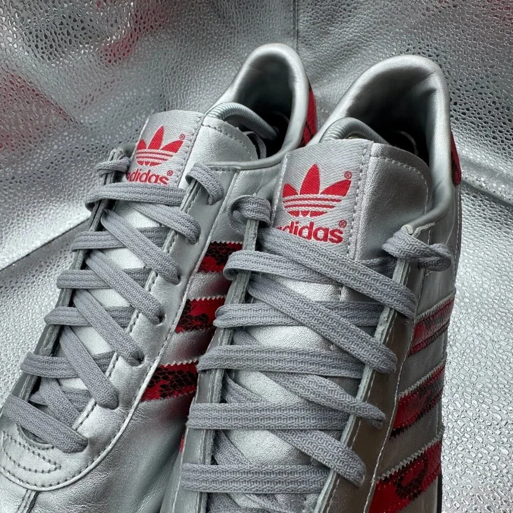 Size 10.5 Adidas Originals Mens‎ Silver Red Snake Athletic Sneakers JP7088